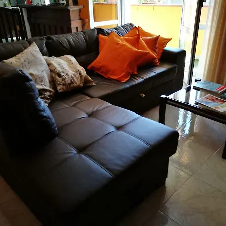Domus Gialla