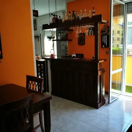 Domus Gialla